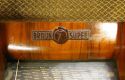 Braun 7 Super embleem
